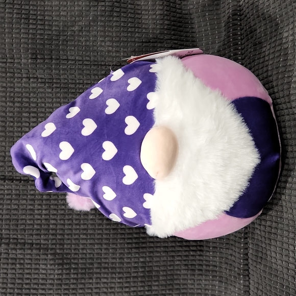 Squishmallows Other - NWT Squishmallows 8" "Nefen" Valentine's Gnome